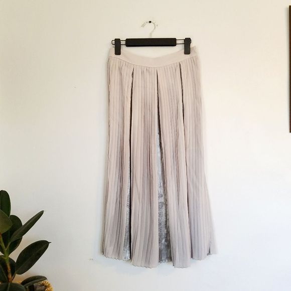 NWT Asos Grey Pleated Metallic Pannel Silver  Satin Midi Skirt 6 - Picture 3 of 9